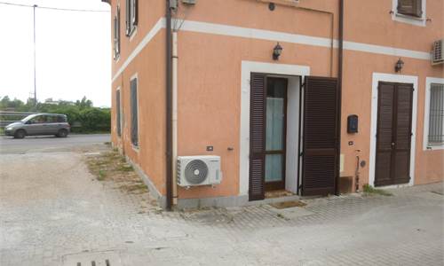 Bilocale con ingresso indipendente e posto auto